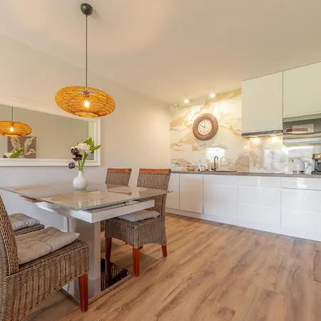 Genius Park Apartment *