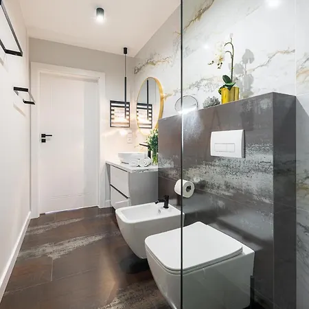 Genius Park Apartment *